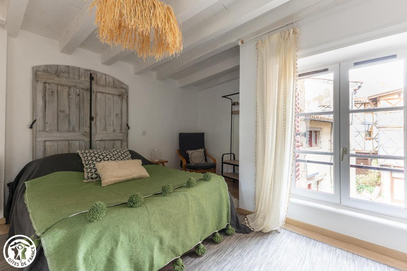 Le Logis D'Hestia Apartment Billom ภายนอก รูปภาพ