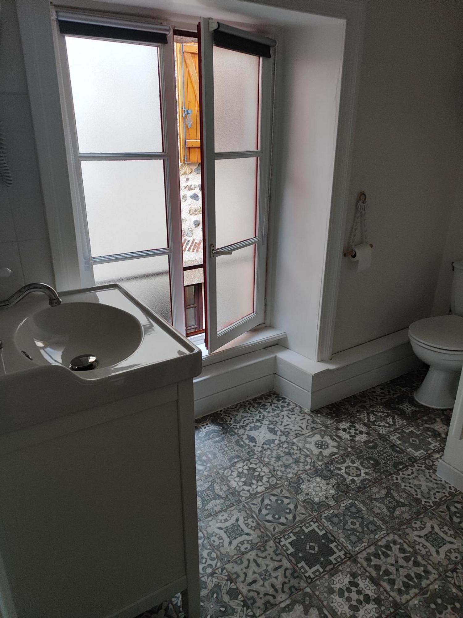 Le Logis D'Hestia Apartment Billom ภายนอก รูปภาพ