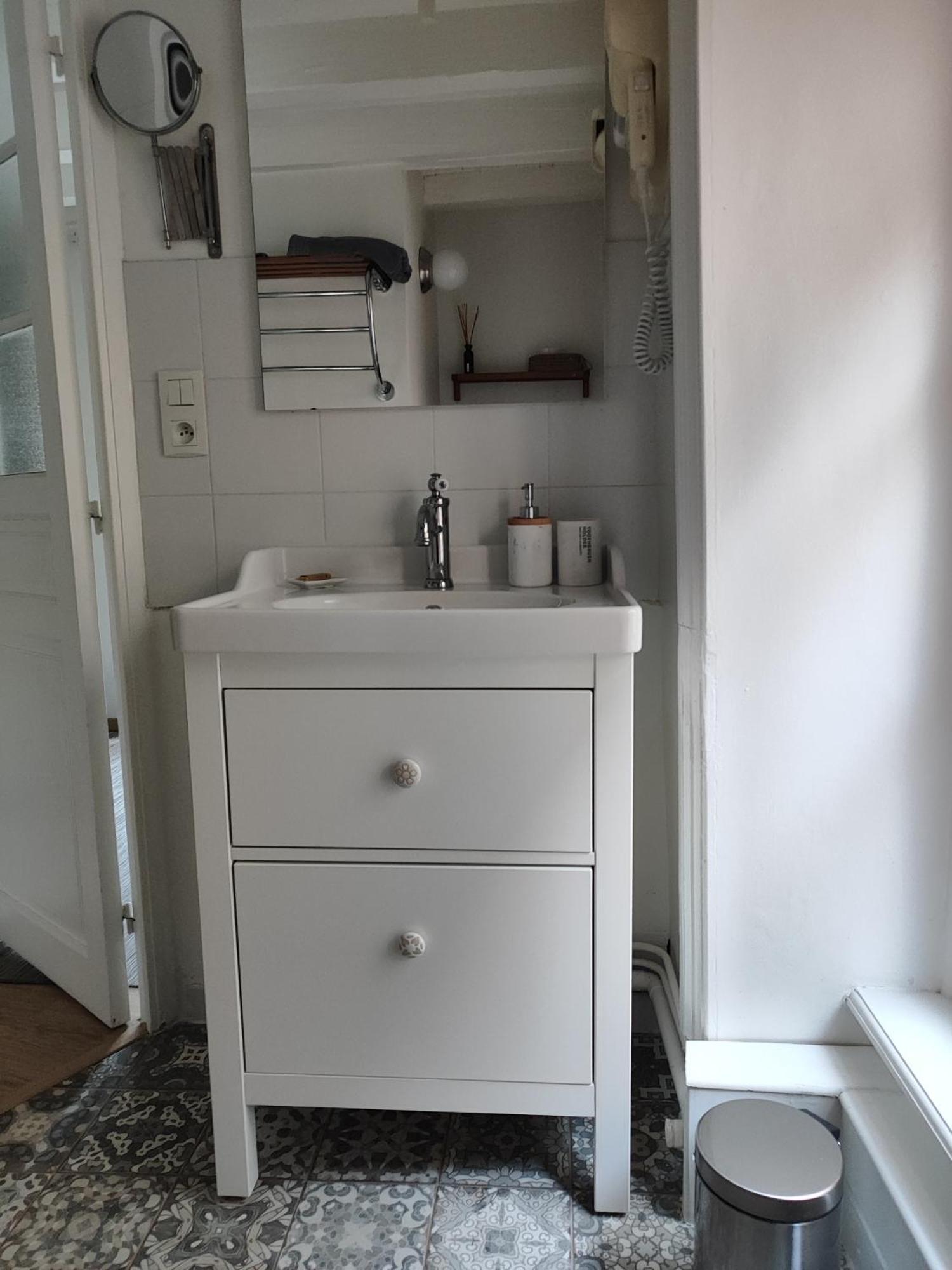 Le Logis D'Hestia Apartment Billom ภายนอก รูปภาพ