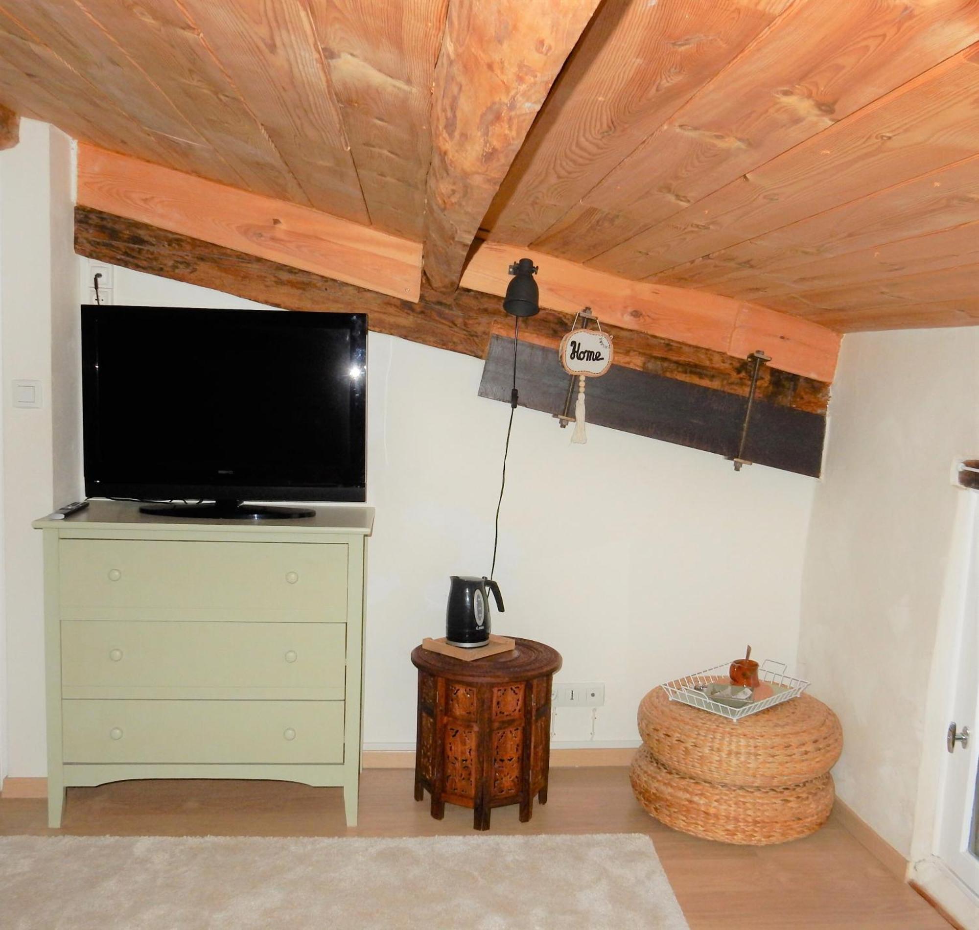 Le Logis D'Hestia Apartment Billom ภายนอก รูปภาพ
